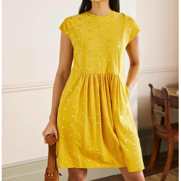 Boden Dresses & Skirts - Boden Jersey T-Shirt Dress in Honeycomb & Gold Foil Size US8 NWT